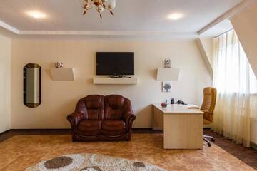 Фото номера Улучшенный люкс Гостевой дом Guest House Hotel г. Мозырь 5